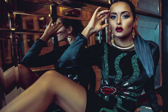 Karolina Meschino NYMPHA fotosesijoje virto antikine deive