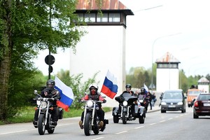 Rusijos „Naktiniai vilkai“ vėl skelbia apie kelionę į Berlyną