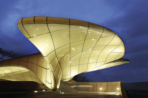 Mirė pasaulio architektūros karalienė Zaha Hadid