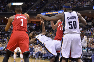 Jonas Valančiūnas lyg monstras blokavo Memfio ekipos metimus