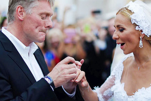 Prabangios Kremliaus atstovo vestuvės padėjo apeiti įstatymus