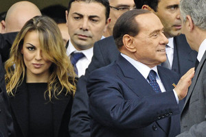 Silvio Berlusconi nauja simpatija – 21-erių gražuolė Lavinia