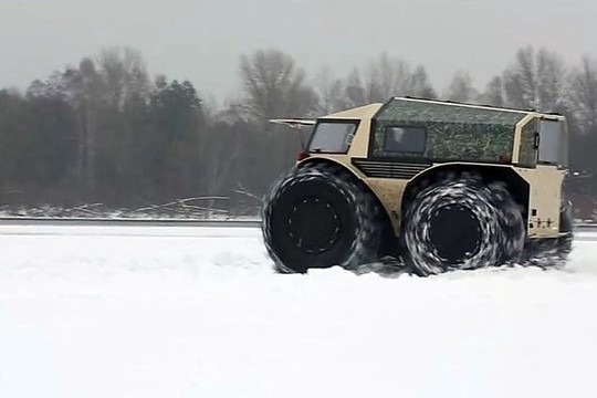 Baltarusiai paruošė atsaką rusams: sukonstravo super-visureigį