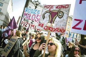 Lenkijoje įsiplieskė karas dėl abortų