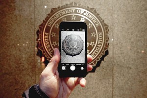 JAV valdžios kirminai įsigraužė į technologijų galiūnės obuolį