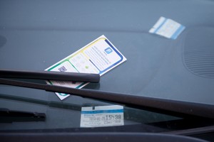 Vilniečiai įtūžę: mokėjimo už stovėjimą programėlėje – klaidos