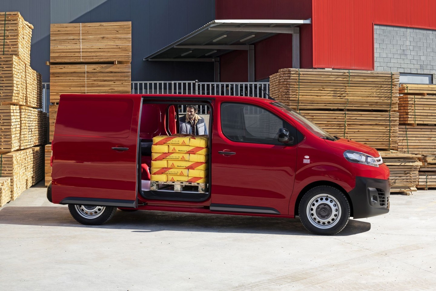 Naujoje „Citroën Jumpy“ gamoje – modifikacijų įvairovė.