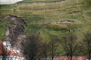 Po stipraus lietaus Gedimino kalnui žada tragišką baigtį