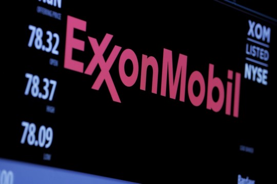 Teksase užsiliepsnojo „ExxonMobil“ naftos ir chemijos kompleksas