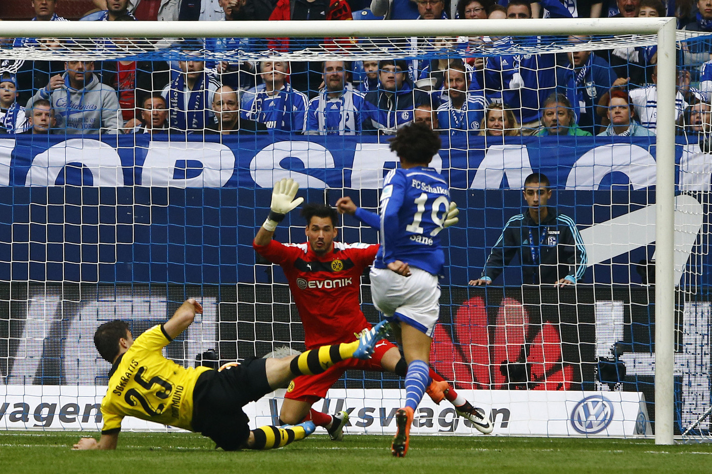 „Schalke 04“ ir „Borussia“ ekipų susitikimas baigėsi lygiosiomis.
