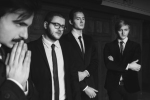 Populiarieji „Colours of Bubbles“ gros festivalyje „Devilstone“