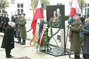 Lenkija pradeda raganų medžioklę?