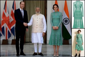 Catherine persiuvo suknelę, kuri galėjo atidengti per daug