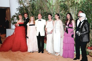 Monako kunigaikštystę apraizgė rūmų moterų intrigos