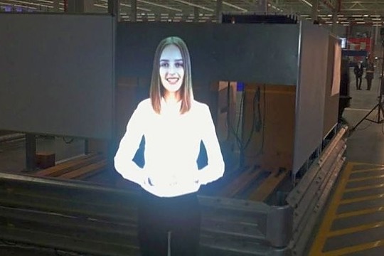 „Lidl“ logistikos centre svečius pasitiko netikra mergina