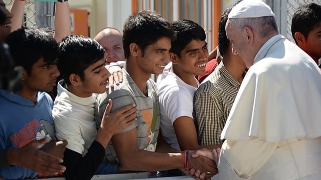 Popiežius Pranciškus Lesbo saloje aplankė migrantus