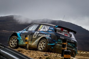 Jauno lietuvio pasirodymą užbaigė smūgis trasos į atitvarus