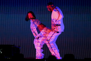 Rihanna aplenkė grupę „The Beatles“