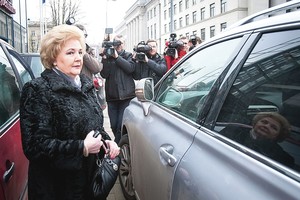 Garsūs žmonės vairuotojams parodė blogą pavyzdį