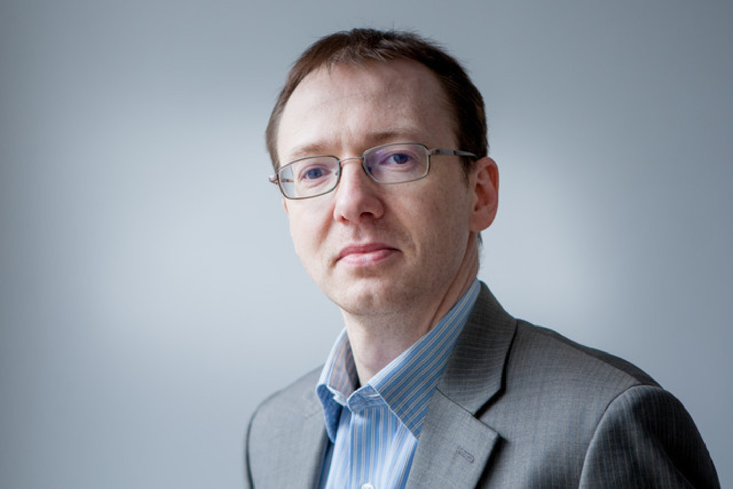 Anot T.Janeliūno, ilgai dvejoję socialdemokratų rėmėjai ėmė gręžiotis į kitas partijas.<br>D.Umbraso nuotr.