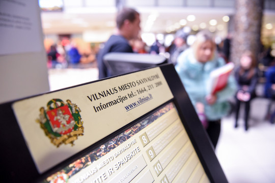 Iš Vilniaus valdininkų susirašinėjimo: „Antanui – debilai“