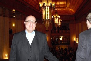 Iš seminarijos išmestas pedofilas mįslingai tapo kunigu