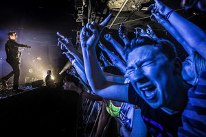 „Muse“ koncerte Kaune virš žiūrovų galvų skraidys dronai