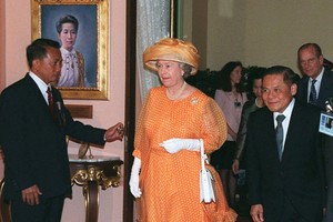 Istorikai: Elizabeth II venomis teka ir lietuviškas kraujas