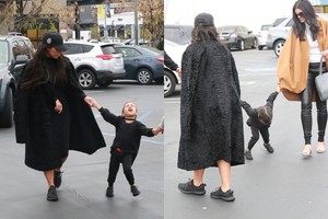 Kim Kardashian atsakė į kritiką dėl nesirūpinimo vaikais