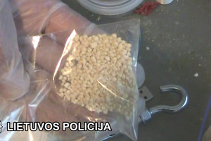 Klaipėdos narkomanams – ir heroinas iš tiesiosios žarnos