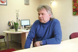 Po mokinių fechtavimosi liniuotėmis – skaudus kirtis mokytojui