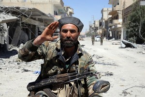 „Islamo valstybė“ pradėjo prekiauti žuvimis ir automobiliais