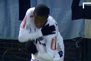 Žiebtuvėlis ar raketa? Buvusi futbolo žvaigždė kėlė juoko audrą