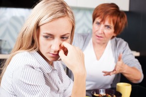 Mama taip elgėsi siekdama man gero. Bet pasekmes jaučiu iki šiol