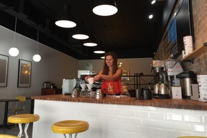 Įkandin lietuviškų mėsainių į Ameriką žengia kavos tinklas