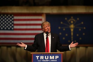 Pergalę švęsti Donaldui Trumpui dar anksti – problemos nedingo