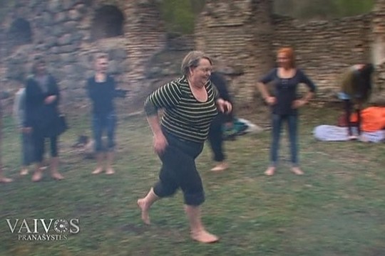 Raganų sąskrydis – su burtais ir bėgiojimu per žarijas (I)