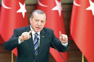 Dėl kritikos siuntantis valdovas kiša nagus prie Europos laisvės