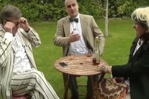 Sukurta parodija, kaip Arūnas Valinskas ieško vairuotojos