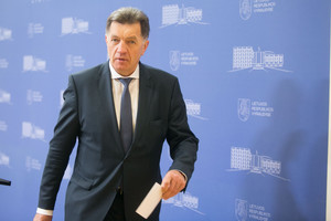 A.Butkevičius dėl kylančių kainų siūlo kreiptis į Lietuvos banką
