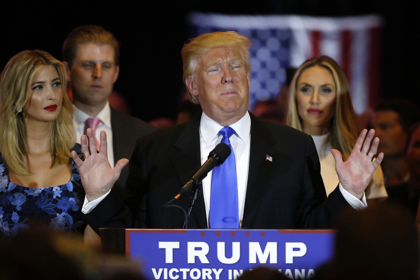 Buvę respublikonų prezidentai nerems D. Trumpo.