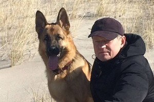 Paksų šuo apkandžiotos moters atsiprašė per „Facebook“