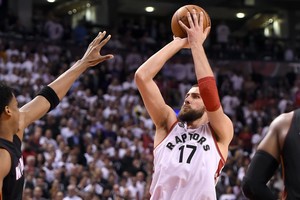 Šaunus J. Valančiūno gimtadienis: lietuvis išgelbėjo „Raptors“