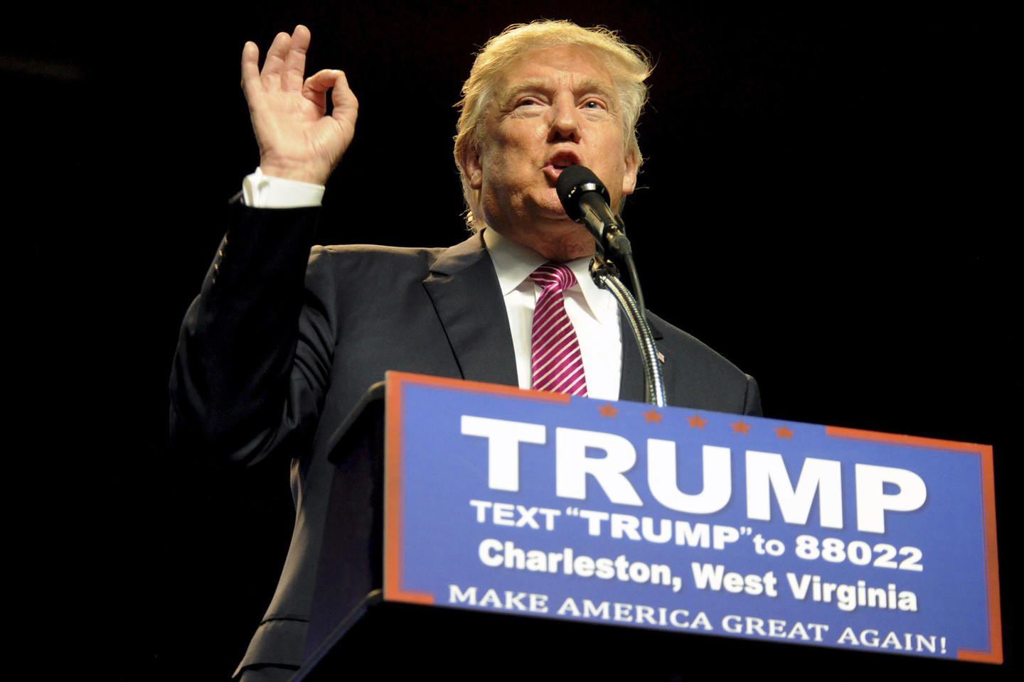 Žymus verslininkas, Respublikonų partijos kandidatas į JAV prezidentus Donaldas Trumpas teigia, kad Jungtinė Karalystė (JK) yra „pranašesnė“ be Europos Sąjungos (ES).