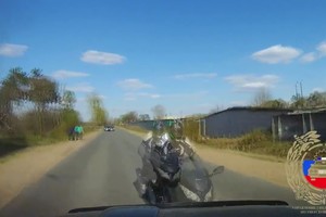 Girtas visureigio vairuotojas pats įamžino tragišką avariją