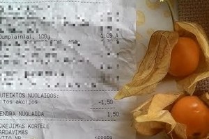 Mažą dėžutę uogų įsigijusi vilnietė atidarė dangtelį ir apstulbo