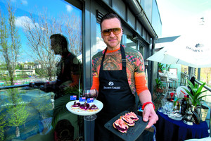 Žilvinas Grigaitis draugus stebina ypatingais užkandžiais