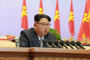 Š.Korėjos televizija transliuoja „specialią“ Kim Jong-Uno kalbą