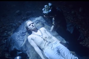 Anžela Adamovič pristatė klipą: „Keletą minučių nejaučiau kojų“