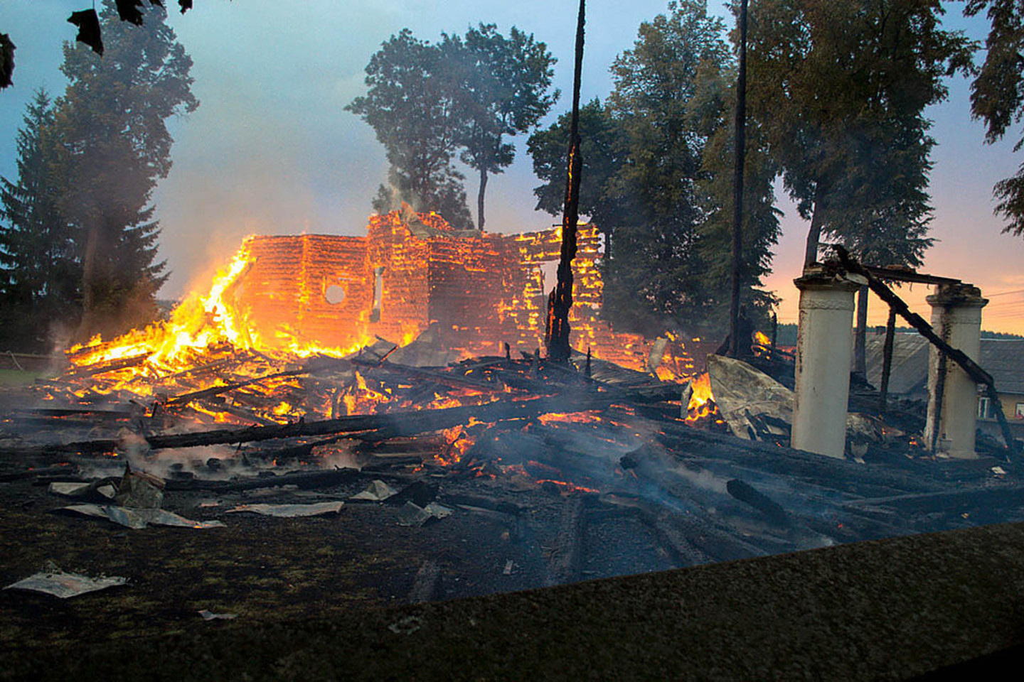 2013 metų rugpjūtį sudegė Balbieriškio bažnyčia.<br>R.Naruševičiaus nuotr.